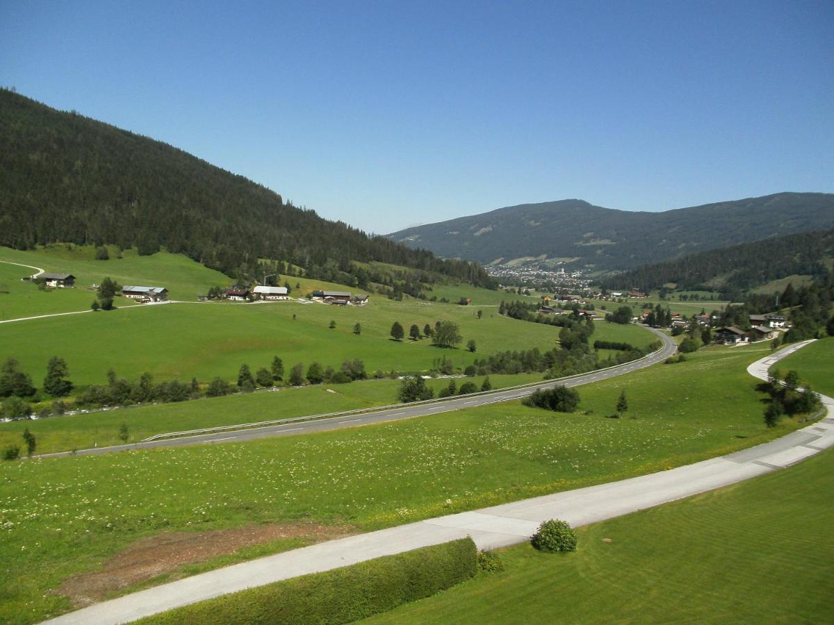 Hotel Gaestehaus Zum Tauern Radstadt Zewnętrze zdjęcie