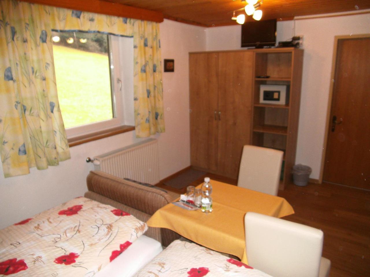Hotel Gaestehaus Zum Tauern Radstadt Zewnętrze zdjęcie
