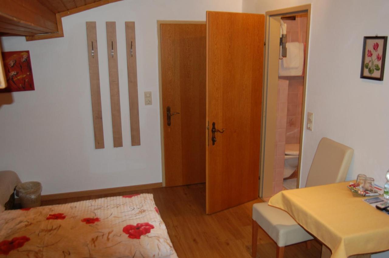 Hotel Gaestehaus Zum Tauern Radstadt Zewnętrze zdjęcie